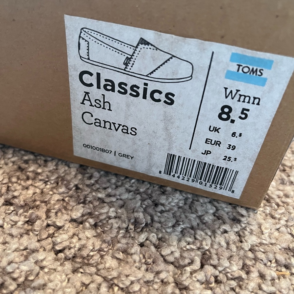TOMS Ash Canvas Classics - Picture 2 of 3